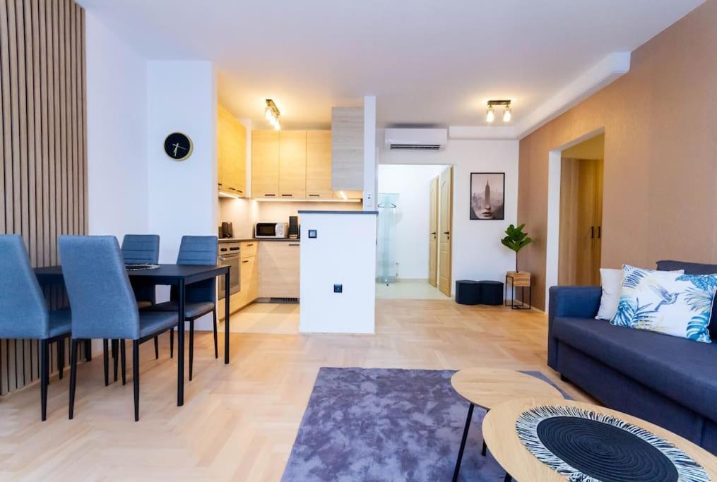 Gozsdu White Raven 3 - Terrace And Free Underground Parking Διαμέρισμα Βουδαπέστη Εξωτερικό φωτογραφία