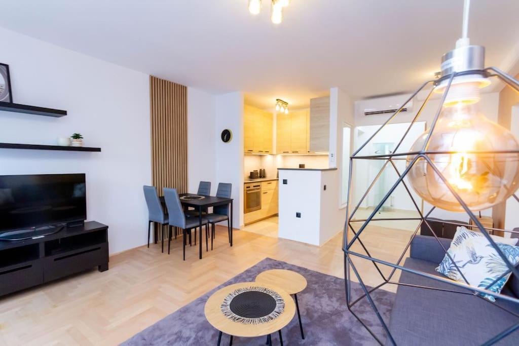 Gozsdu White Raven 3 - Terrace And Free Underground Parking Διαμέρισμα Βουδαπέστη Εξωτερικό φωτογραφία
